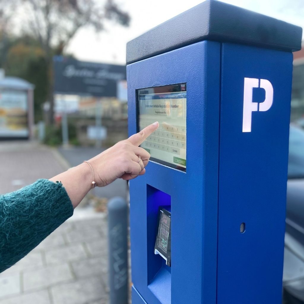 OMNE-Technology-Kiosk-1-1024x1024-1 Pay station